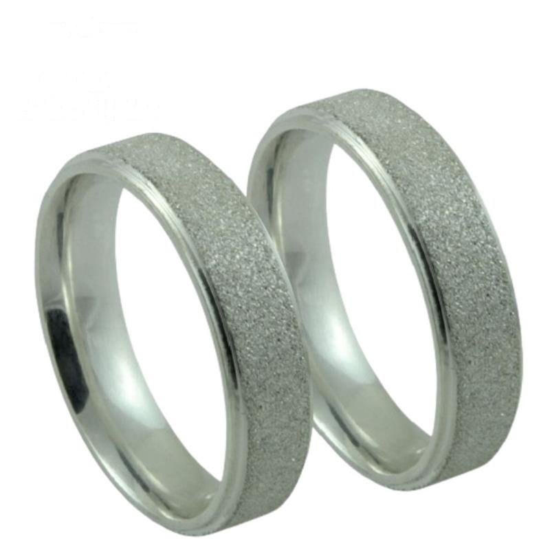 ALIANÇA DE PRATA 5,0MM ANATÔMICA DIAMANTADA